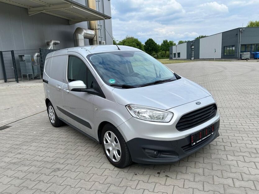 Ford Transit Courier 166.000 km 6.400 € Gladbeck 45966