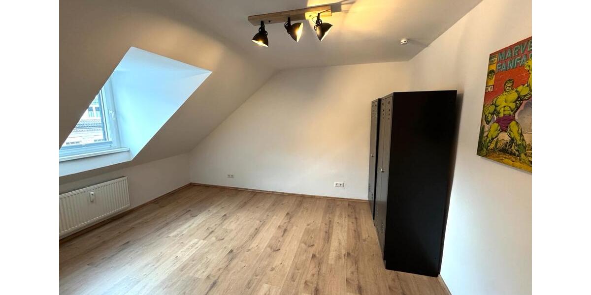 Helle 3,5 Zimmerwohnung Dachgeschoss zentral in Gladbeck Mitte 3.5 zimmer