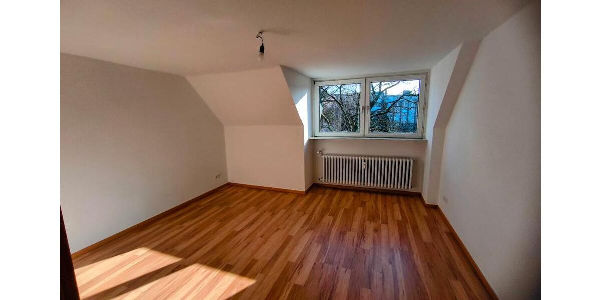 Moderne, helle, ruhige 2-ZKB-Whg. mit EBK in Essen Südviertel 2 zimmer