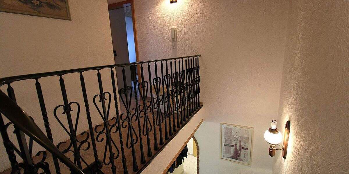 Mehrfamilienhaus, Wohnhaus Gladbeck Zweckel - 6 Zimmer, 150 m&sup2;, 385.000&euro; | Angebot:25247531