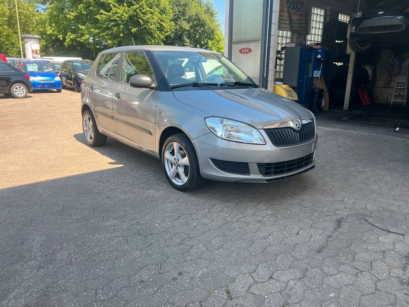 Skoda Fabia 156.000 km 5.980 € Essen 45141