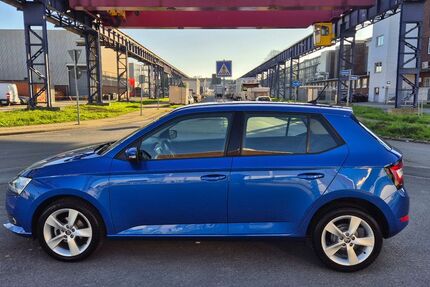 Skoda Fabia 51.500 km 9.190 &euro; Mülheim 45476