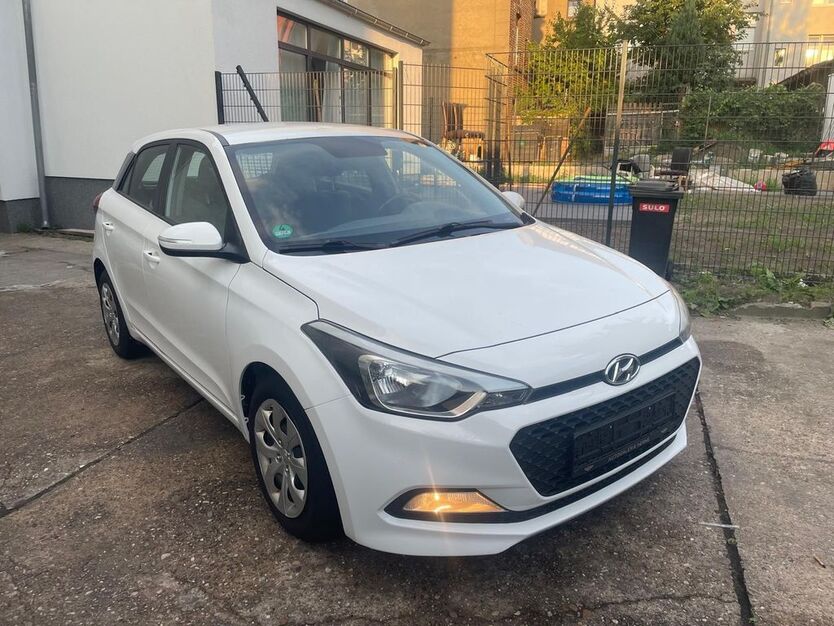 Hyundai i20 139.280 km 6.450 € Gelsenkirchen 45879