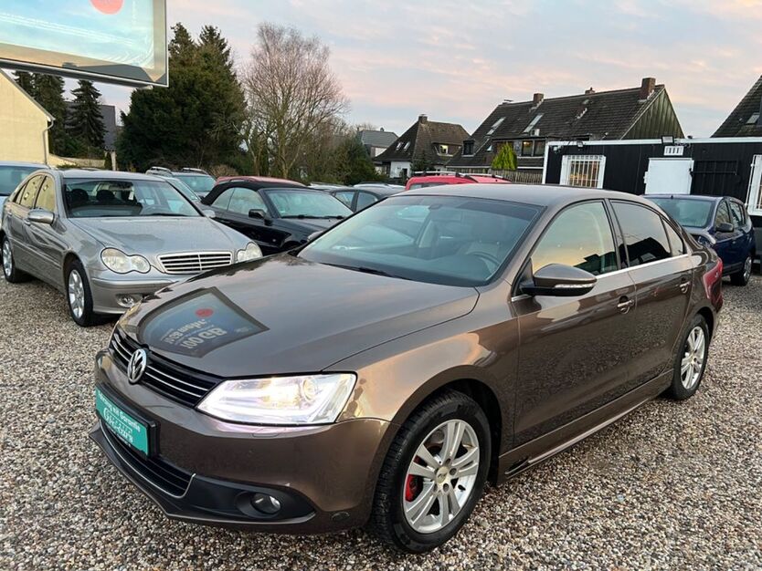 VW Jetta 170.000 km 4.999 € Essen 45355