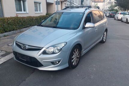 Hyundai i30 261.547 km 990 &euro; wuppertal 42327