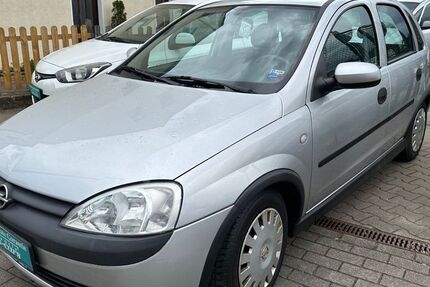 Opel Corsa 39.400 km 3.999 € Essen 45355