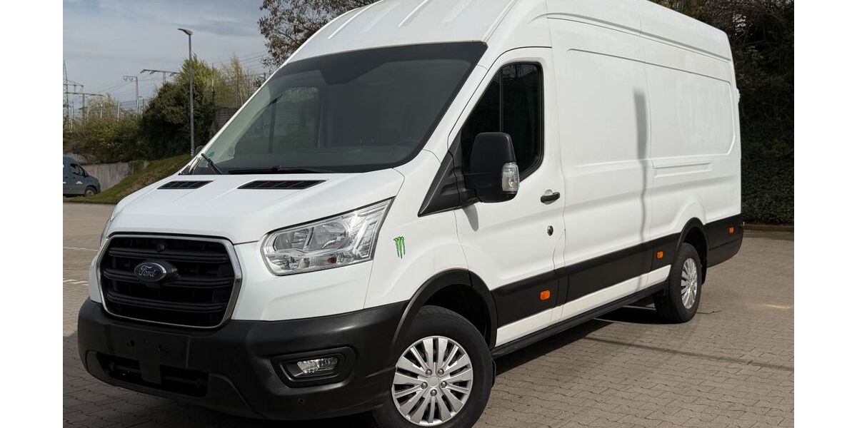 Ford Transit 106.181 km 8.890 &euro; Essen 45139