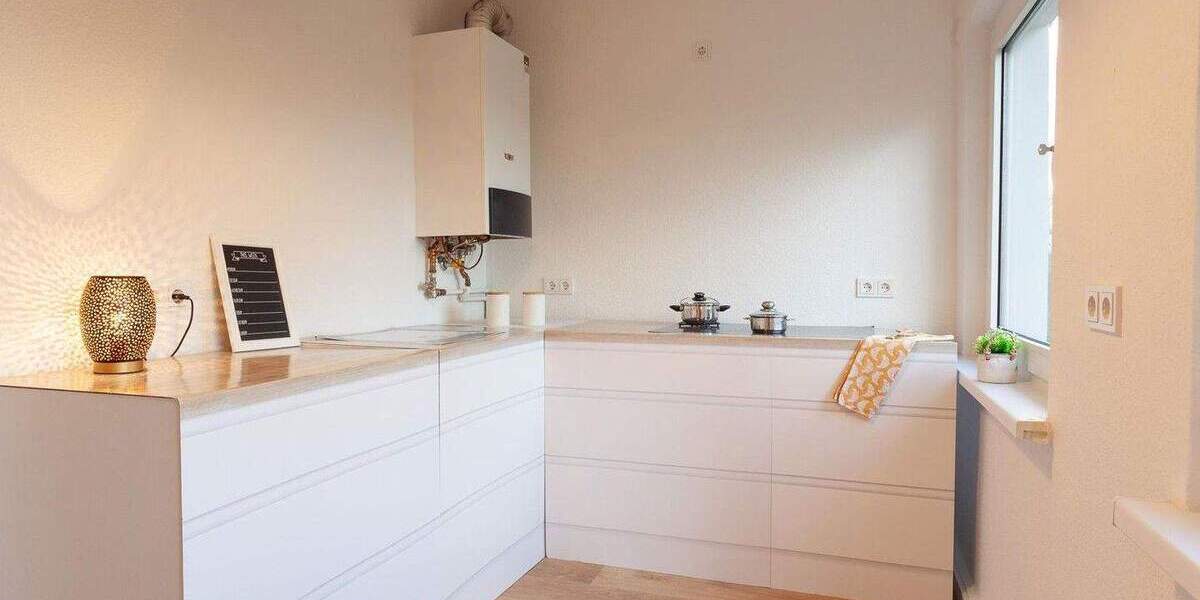 Wunderschöne, frisch renovierte 3-Zimmer-Eigentumswohnung mit Balkon 3 zimmer