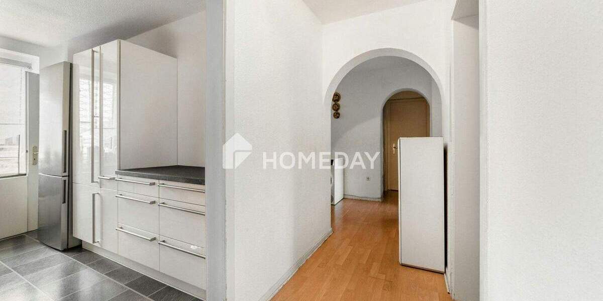 Ideal geschnittene 4-Zimmer-Wohnung mit Balkon in gepflegtem Mehrfamilienhaus 4 zimmer