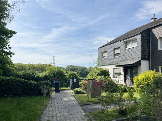 Einfamilienhaus Bochum - 9.5 Zimmer, 230 m&sup2;, 560.000&euro; | Angebot:27511915