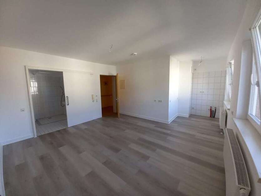 Wohnung zum Mieten in Wuppertal 230 € 25.65 m²