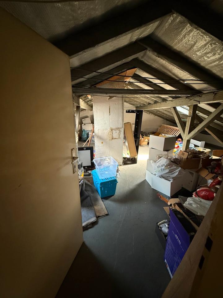 Familienfreundliches Wohnen: Haus mit Garten, Terrasse und Balkon
