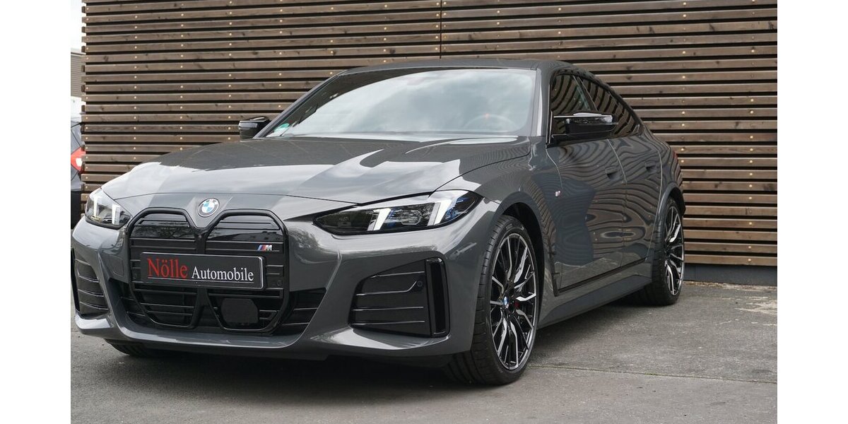 BMW i4 M60 M-SportPro HuD 360° DrivProf. Pano Indivi 5.780 km 74.400 &euro; Wuppertal 42327