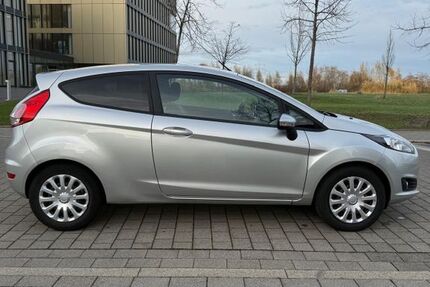 Ford Fiesta 118.000 km 5.500 € Bottrop 46236