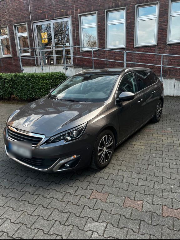 Peugeot 308 279.800 km 5.499 € Gelsenkirchen 45881