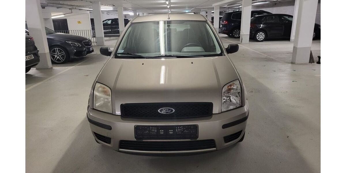 Ford Fusion 139.000 km 2.500 &euro; Essen 45326