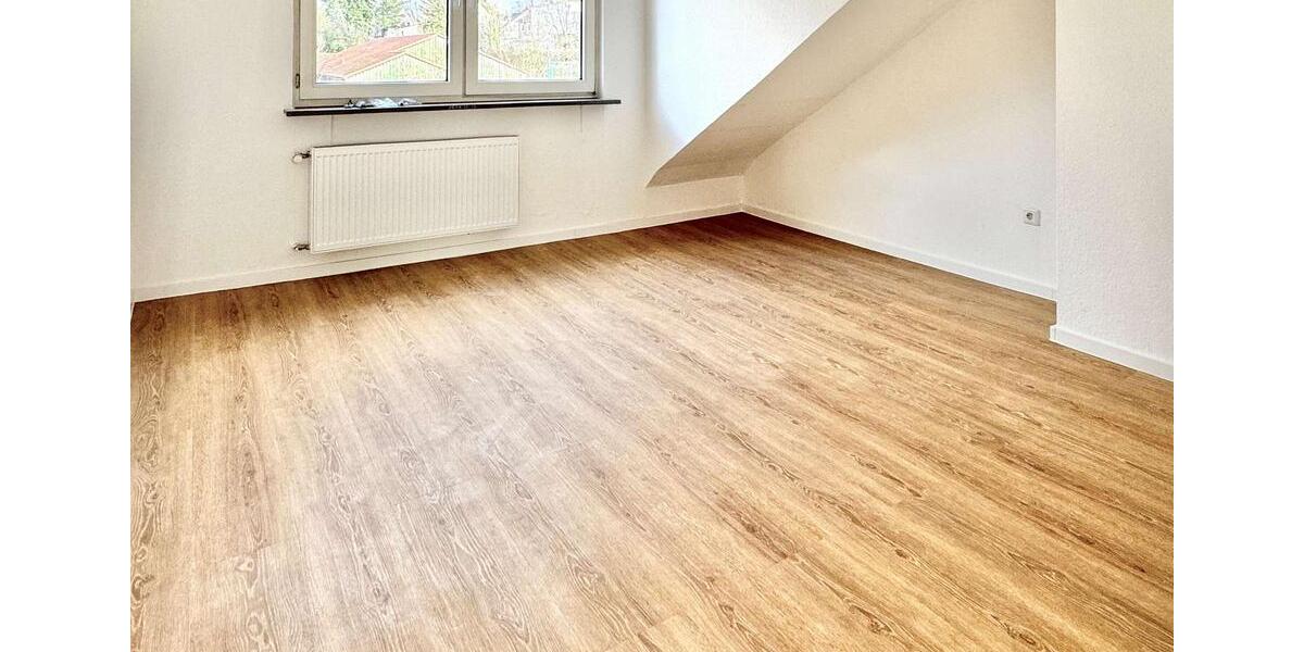 Dachgeschoßwohnung Witten Annen - 3 Zimmer, 63 m&sup2;, 690&euro; | Angebot:19356327