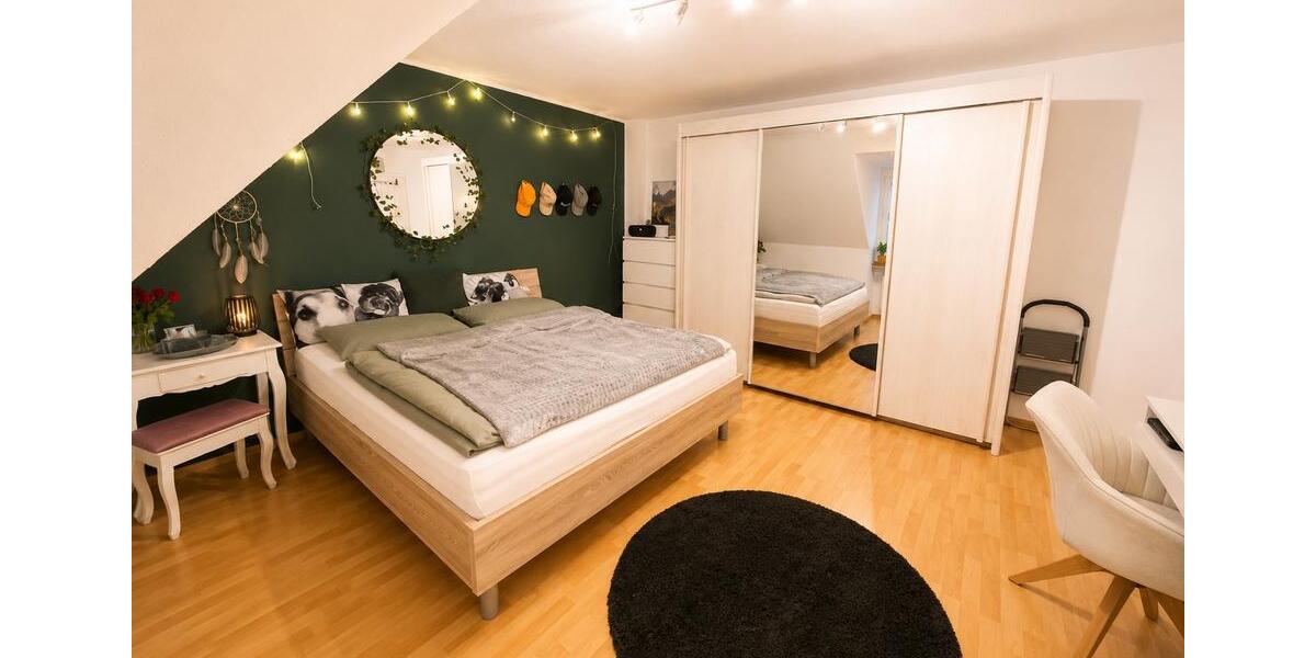 Dachgeschoßwohnung Essen Stadtbezirk IV - 2 Zimmer, 60 m&sup2;, 110.000&euro; | Angebot:26709023