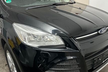 Ford Kuga 120.000 km 8.900 € ESSEN 45326