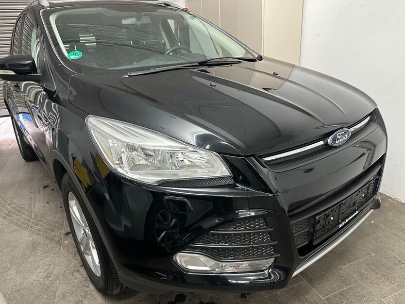 Ford Kuga 120.000 km 8.900 € ESSEN 45326