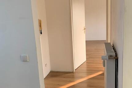 Sanierte zwei 2,5 Zimmer Wohnung mit Terrasse zimmer