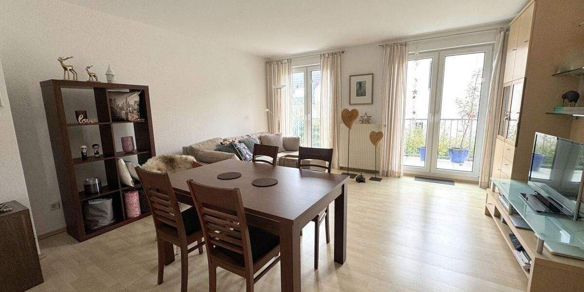 Gepflegte 2,5 Zimmer Eigentumswohnung mit Balkon, Stellplatz und Keller in Bochum Stiepel 2 zimmer
