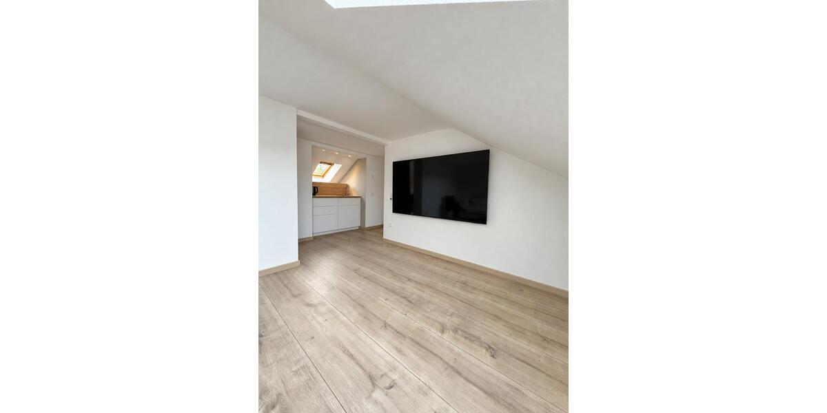 Dachgeschoßwohnung Hagen Hagen-Mitte - 3 Zimmer, 36 m&sup2;, 450&euro; | Angebot:27571271