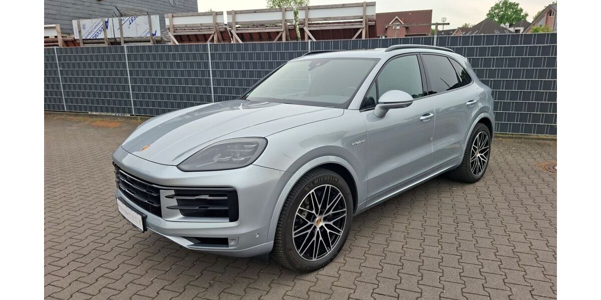 Porsche Cayenne 29.893 km 82.890 &euro; Selm 59379
