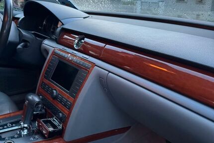 VW Phaeton 261.000 km 2.500 &euro; Marl 45770