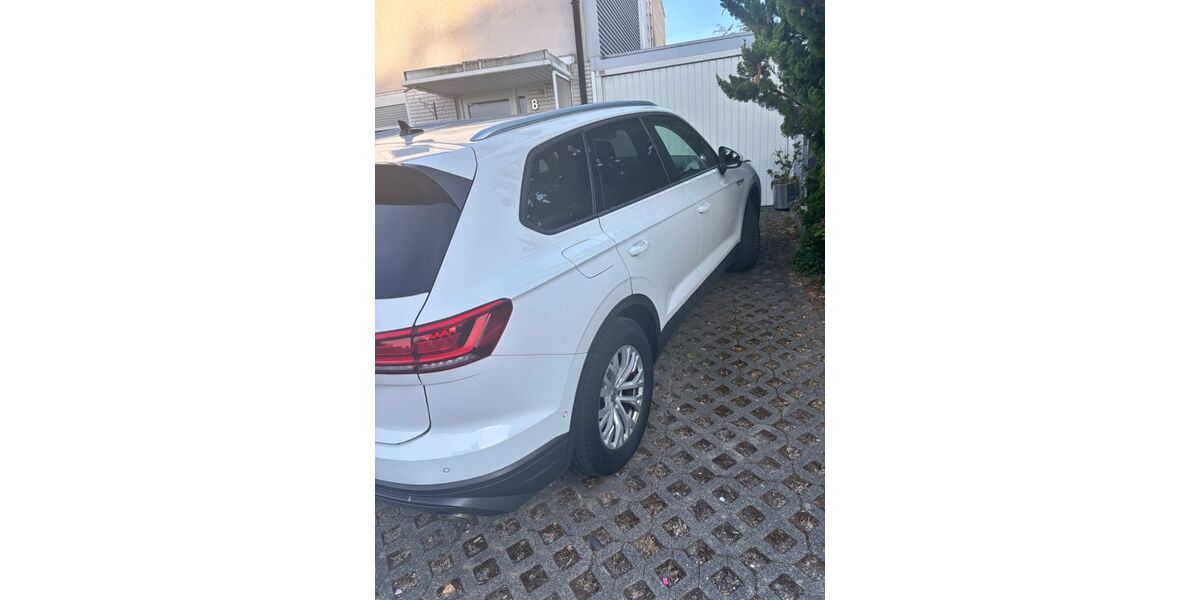 VW Touareg 129.000 km 31.400 &euro; Dortmund 44288