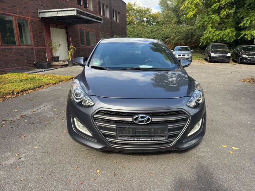 Hyundai i30 134.000 km 10.299 € Gelsenkirchen 45879