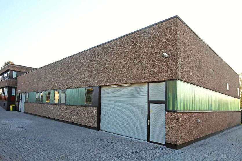 Halle in Solingen 4.197 € 459.59 m²