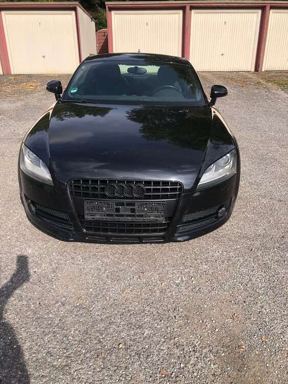 Audi TT 220.000 km 4.400 € Oberhausen 46145