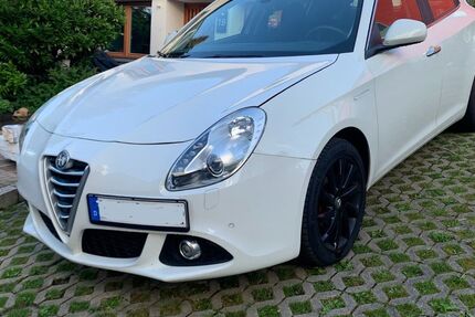 Alfa Romeo Giulietta 91.610 km 11.400 &euro; Sprockhövel 45549
