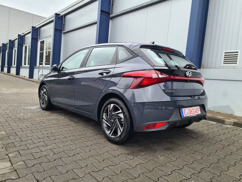 Hyundai i20 23.200 km 15.700 € Essen 45276