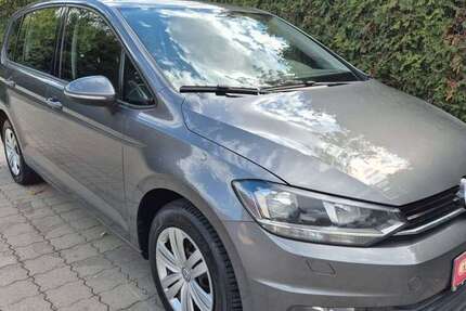 VW Touran 207.000 km 10.450 € Gelsenkirchen 45892