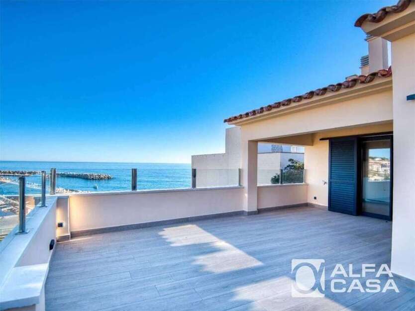 Wohnung zum Kaufen in Palamós 695.000 € 120 m²
