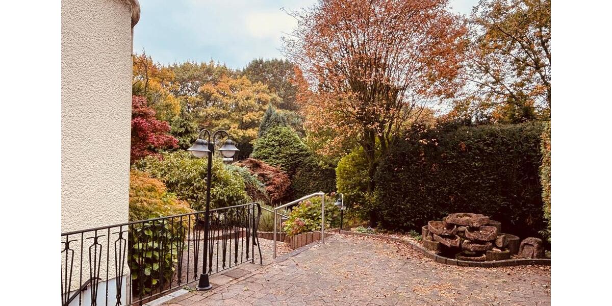 +++ Mehrgenerationenhaus mit Garten in Osterfeld-Ost +++ 6 zimmer