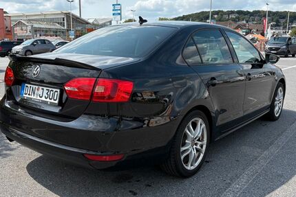 VW Jetta 112.000 km 8.000 € Wuppertal 42119