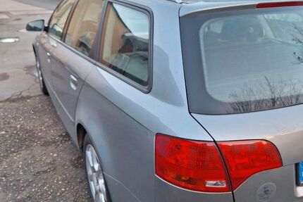 Audi A4 357.000 km 1.300 &euro; Mülheim an der Ruhr 45472