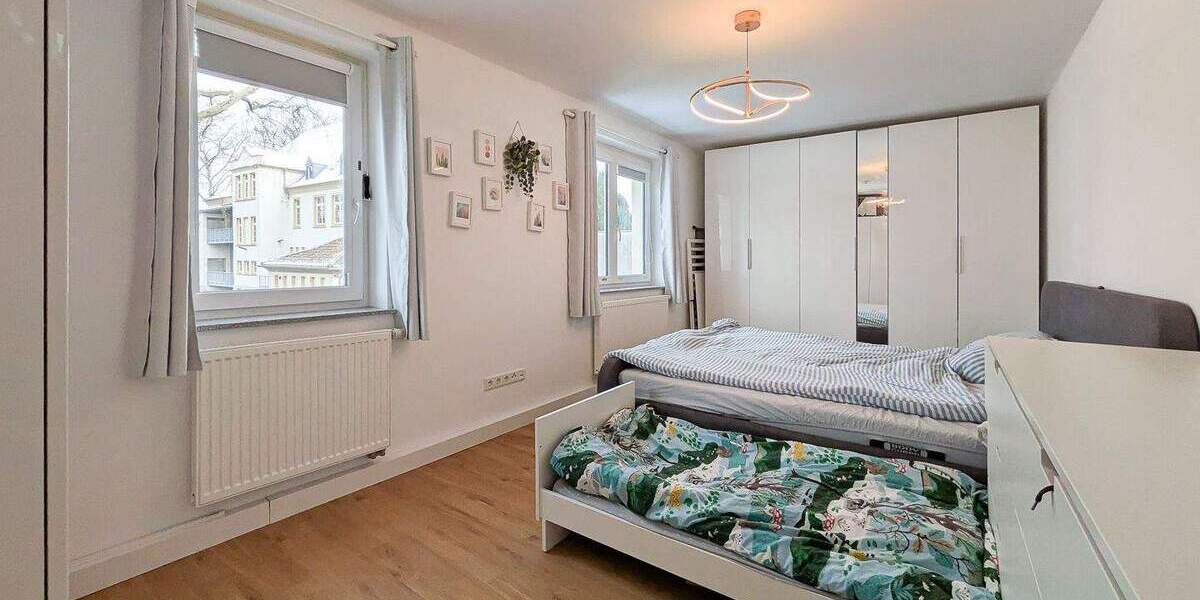 Etagenwohnung Bochum Gerthe - 7 Zimmer, 172 m&sup2;, 400.000&euro; | Angebot:25815148