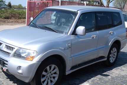 Mitsubishi Pajero 330.000 km 3.999 &euro; Lünen 44532