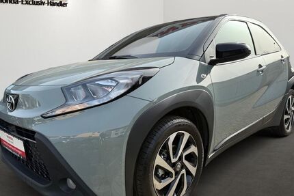 Toyota Aygo (X) 4.013 km 15.980 &euro; Oberhausen 46117