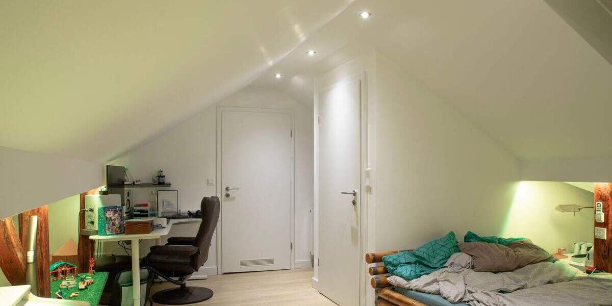 Romantisches Ein- bis Zweifamilienhaus in Märchenlage von Bottrop-Batenbrock 8 zimmer