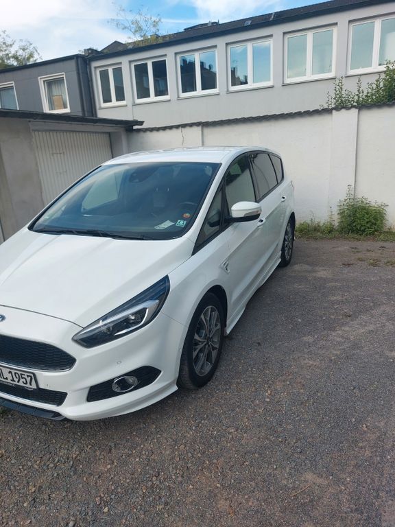 Ford S-Max 209.000 km 11.000 € Gelsenkirchen 45879