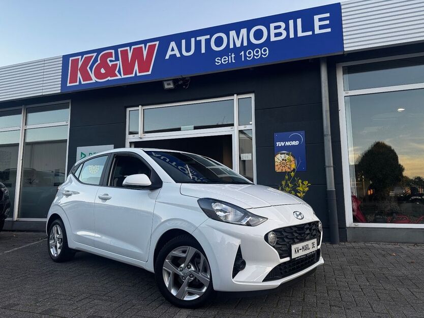 Hyundai i10 8.600 km 15.990 € Marl/Recklinghausen 45770