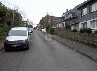 RUHIGE EINBAHNSTRAßE: BAULÜCKE MIT POTENTIAL - Grundstück Mülheim an der Ruhr Menden-Holthausen | Angebot:25289111