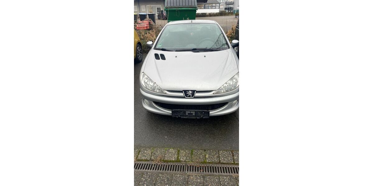 Peugeot 206 155.000 km 600 &euro; Essen 45359