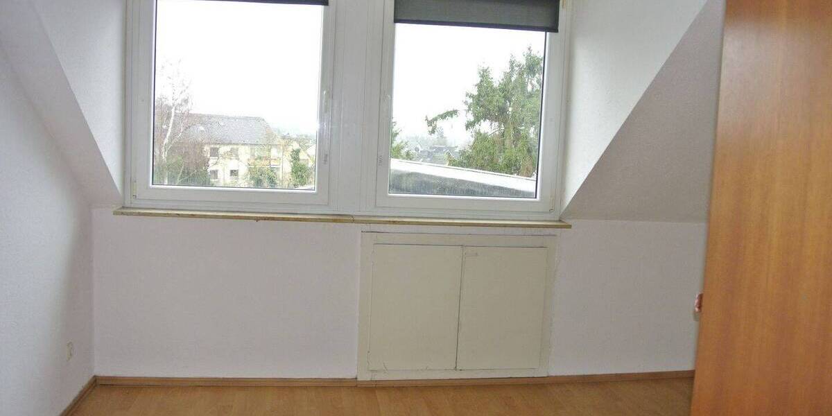 Etagenwohnung Mülheim an der Ruhr Mitte-Ost - 3 Zimmer, 98 m&sup2;, 650&euro; | Angebot:26093761