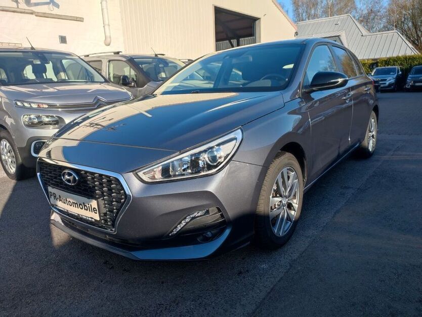 i30